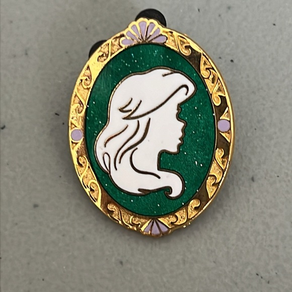 Disney Pin- Green Ariel - Picture 2 of 4